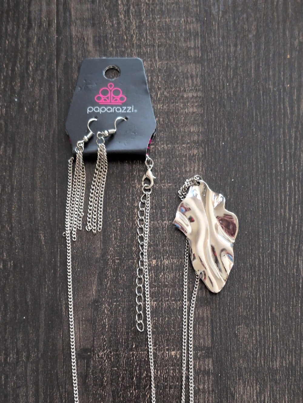 Paparazzi Necklace & Earrings Set NWT